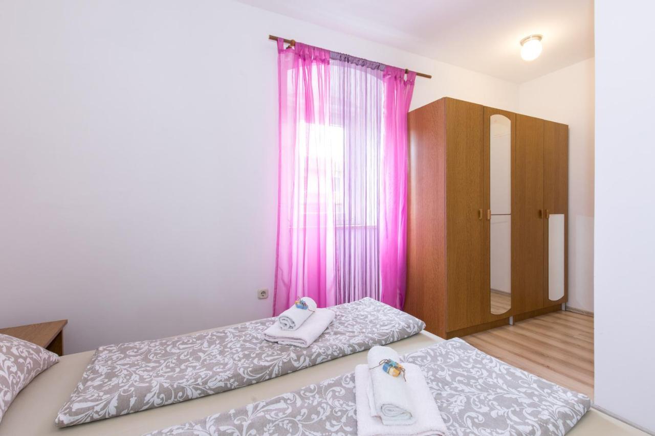 Pape Punat Exterior foto