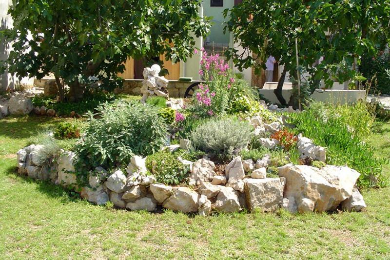 Pape Punat Exterior foto