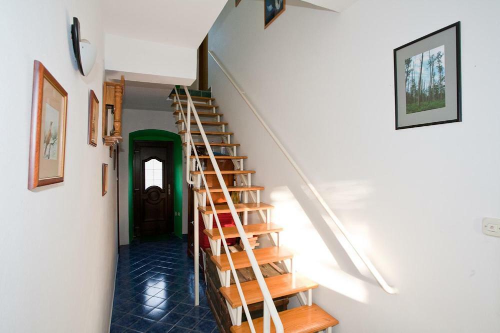 Pape Punat Exterior foto