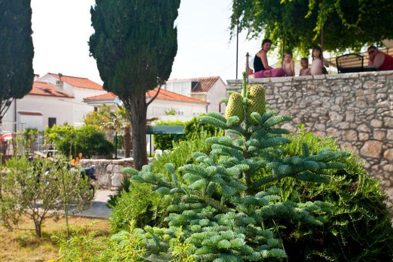 Pape Punat Exterior foto